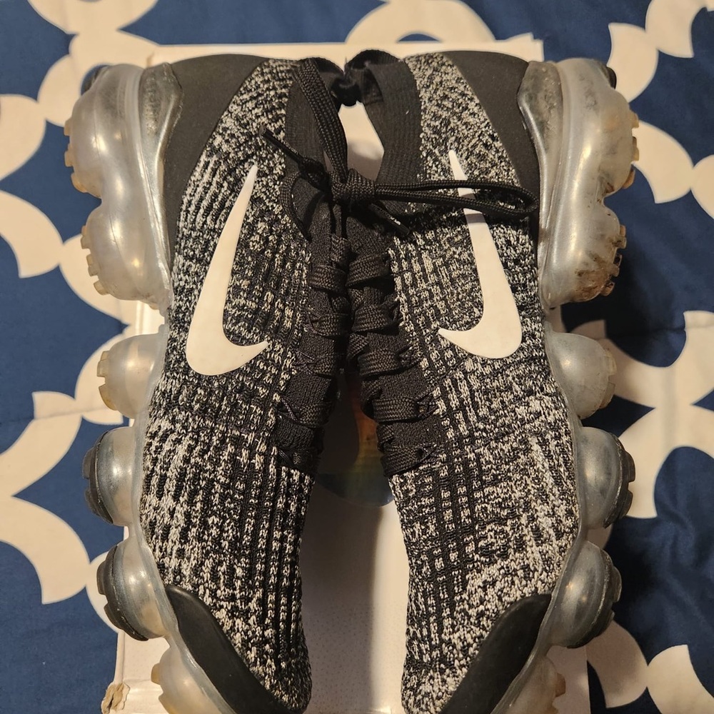 Men’s Sz 8 Nike Vapormax Flyknit 3
